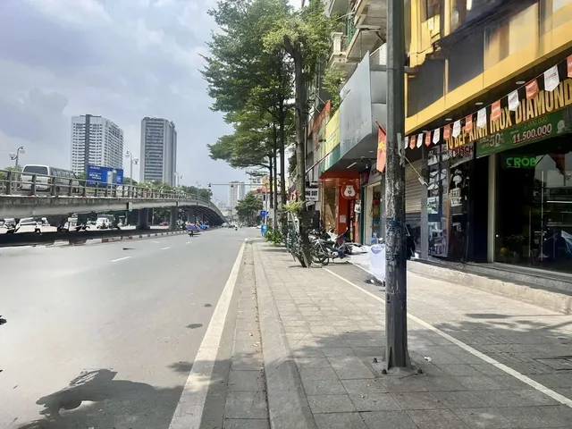 Cơ hội đầu tư giữ tiền - Bán Nhà mặt phố Tây Sơn, Đống Đa, 46m, 4 tầng, 25.4 tỷ