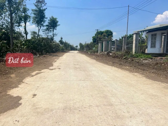 Bán đất 250m² giá 175 triệu Xã Ea Drông
