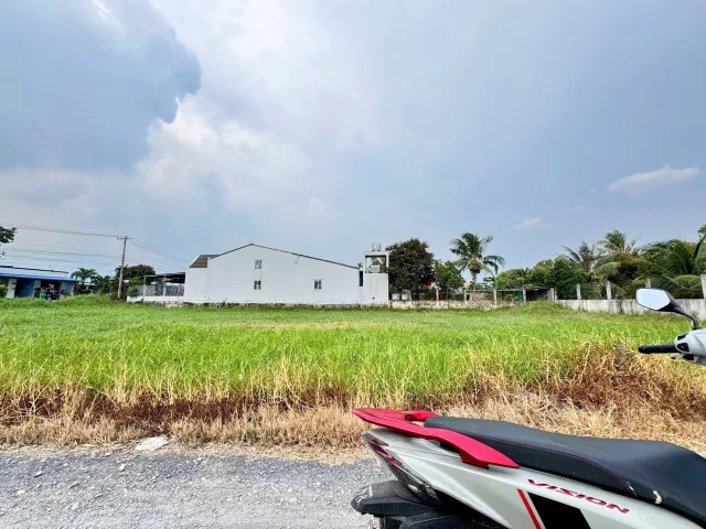 Bán đất 691.3m² ngang 40m giá 18 tỷ Xã Mỹ Hạnh
