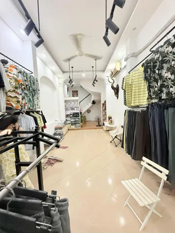Bán nhà Mặt phố Trần Quang Diệu 33m² ngang 3.4m giá 23.5 tỷ Phường Ô Chợ Dừa (LH: Zalo 0862299066)