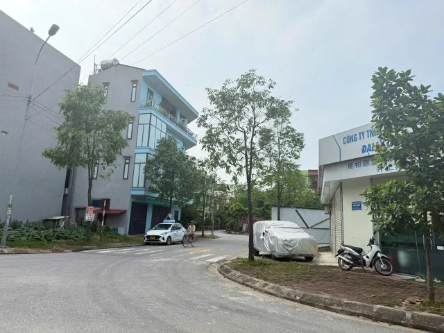 Bán 77.4m đất lô áp góc giãn dân phương vỹ. Làn 2 đường trần đăng tuyển. Phường vũ ninh bắc ninh