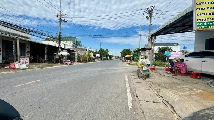 Bán đất 1718.5m² ngang 5m giá 720 triệu tại Xã Mỹ Hạnh