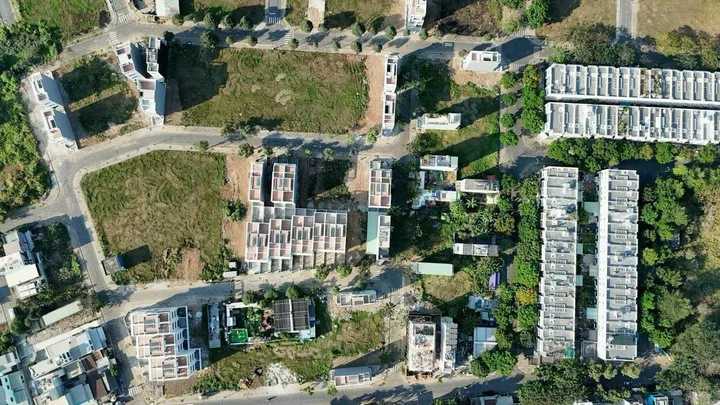 Bán đất Quận 9 mặt tiền đường Lã Xuân Oai - Cách Gametro chỉ 1km- Giá chỉ 30tr/m2