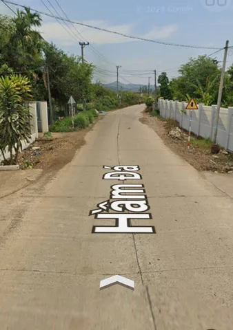 Bán đất 105.3m² ngang 5m giá 585 triệu Xã Hòa Phú, nở hậu 5,5m. Thổ cư full 100%