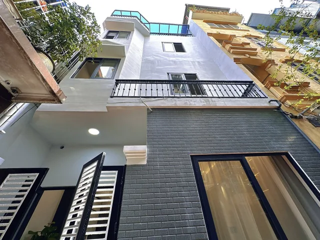 BÁN NHÀ CHÍNH KINH THANH XUÂN,PHÂN LÔ,2 THOÁNG,NHÀ ĐẸP FULL NỘI THẤT,Ở NGAY,DT 45M2X 4T