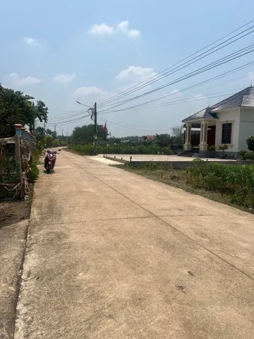 Bán Đất 400m2 có sẵn 150 m2 thổ cư giá 1 tỷ tại Xã An Long TP. Hồ Chí Minh