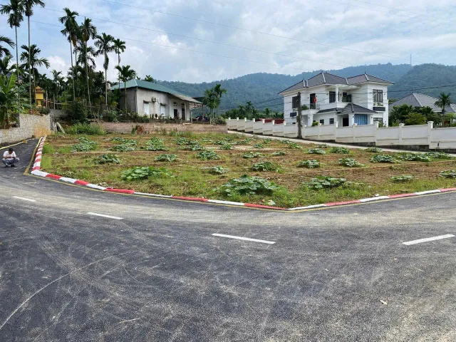 Hợp THành, Thành phố Hòa Bình giá F0, DT 110m - 650tr - mt:5m