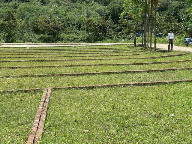 CHỈ 300TRIỆU - dt: 60m - mt: 6m (sẵn sổ riêng) full thổ cư tại Lương Sơn, Hòa Bình