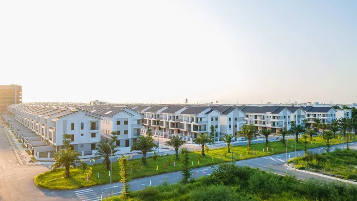 Shophouse SH4 Centa Riverside giá chưa tới 8 tỷ Ngay ga Metro Gia Bình, sát vách Ninh Hiệp