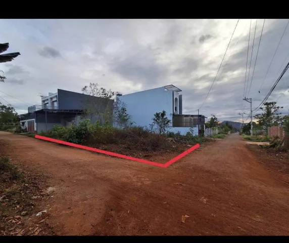 Bán đất 179.8m² giá 2.5 tỷ Phường Buôn Ma Thuột