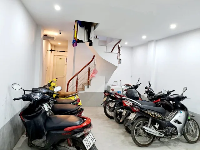 BÁN TÒA NHÀ CCMN ĐƯỜNG TÂN TRIỀU. 70M2 - 7 TẦNG. THANG MÁY. 19 PHÒNG KK.