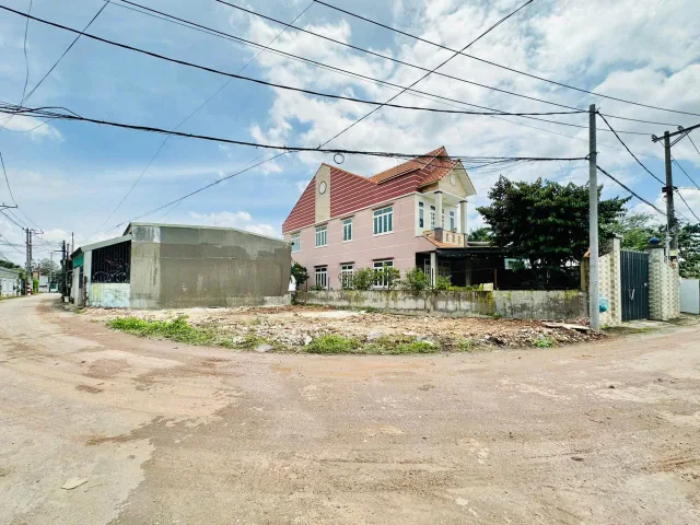 chính chủ gửi đất đường xe tải quay đầu 2.15 tỷ/65m2 SHR Full thổ ngay Tân Vạn