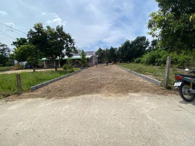 0909016848 Bán đất 278.3m² giá 1.75 tỷ Xã Cam Hiệp GCL30