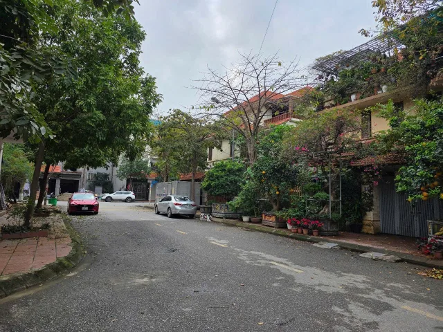 Bán nhà 2 tầng. Diện tích đất 86m. Khu dabaco cafe phong thuỷ. Làn 2 đường lý cao tông. Phường võ cường bắc ninh