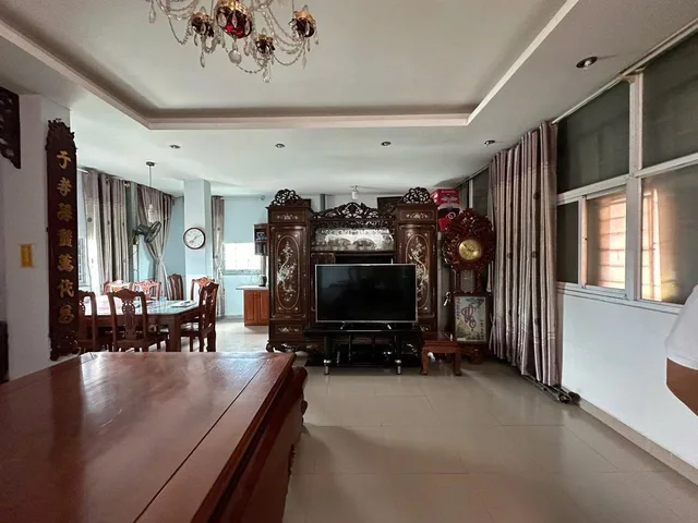 Bán tòa nhà Mặt phố Trần Vỹ 110/160m² ngang 26m giá 92 tỷ Phường Phú Diễn (LH: Zalo 0862299066)