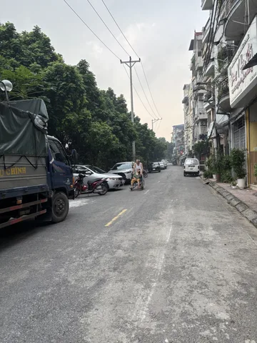 Bán nhà Mặt phố Yết Kiêu 25.5m² ngang 2.85m giá 7.7 tỷ Phường Hà Đông (LH: Zalo 0862299066)