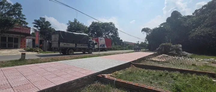 Duy nhất 2 lô mặt đường QL21- thị trấn ba đồi, lạc thủy, hòa bình 1,5tyr /1 lô - 134m