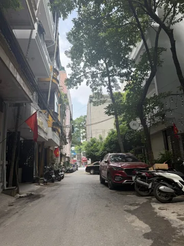 BÁN NHÀ ĐƯỜNG TRẦN DUY HƯNG. 60M2 - 5 TẦNG. GARA Ô TÔ.