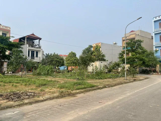 Bán 90m đất giãn dân hạp lĩnh nhìn vườn hoa. Cạnh uỷ ban hạp lĩnh. Phường hạp lĩnh bắc ninh