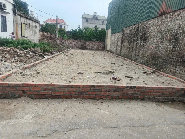 Bán 66,5m2 đất Lỗ Giao Việt Hùng đường thông ô tô giá chỉ 4 tỷ hơn