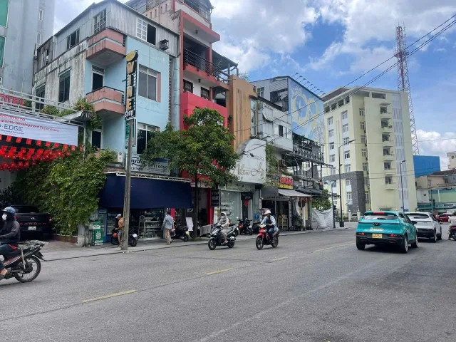 Bán nhà 2 tầng Đội Cung gần khách sạn Hương Giang Huế