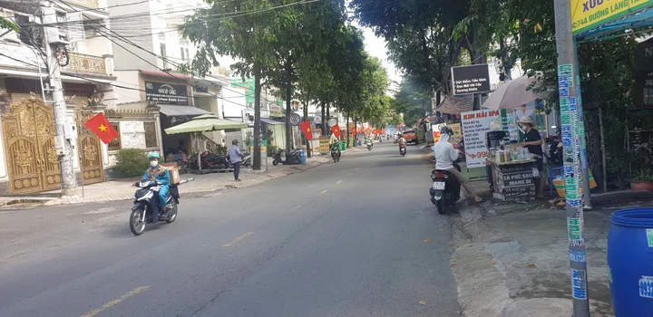 BÁN NHÀ MẶT TIỀN kinh doanh, đường Làng Tăng Phú Tp.Thủ Đức.