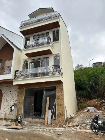 Cần bán nhà An Sơn Đà Lạt Hướng Đông Nam Giá Rẻ