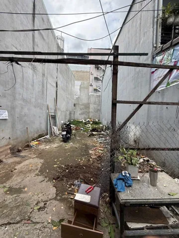 Đất thổ cư phường Phú Thuận ; 5x18m; cách Phú Mỹ Hưng 1.2km; xây dựng cao tầng; không quy hoạch