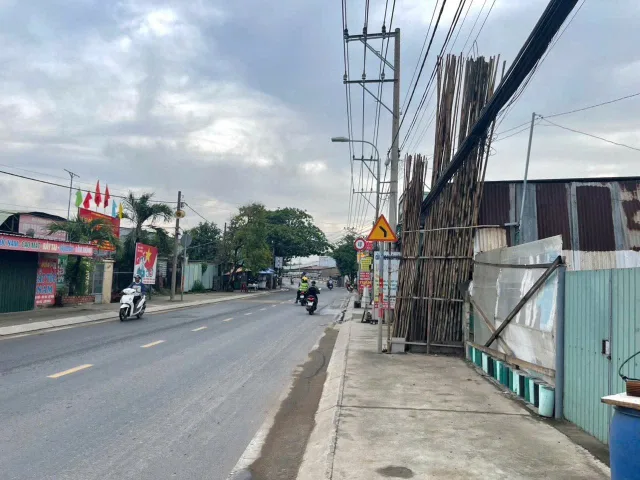 Bán đất Mặt tiền đường Nguyễn Duy Trinh Q.9