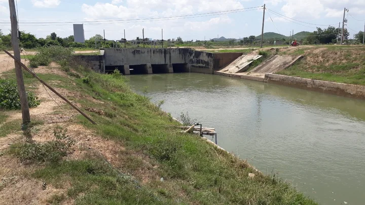 Đất Ngộp gần kênh Châu Tá-Hồng Sơn(Hồng Liêm)-Lâm Đồng-DT 1,24Ha+ 11Ha