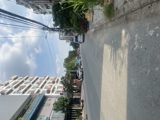 Căn hộ trệt mặt tiền đường 20m; thuận tiện kinh doanh đủ ngành nghề; 7x9m; sổ riêng; công chứng ngay