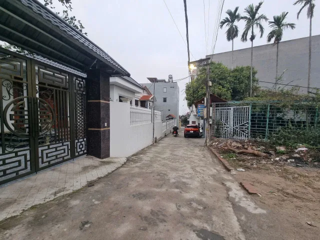 Bán đất bồ sơn phường võ cường khu ba huyện 304m2 mặt 10.7m cách hồ điều hòa bệnh viện đa khoa TP Bắc Ninh 300m giá 9 tỷ