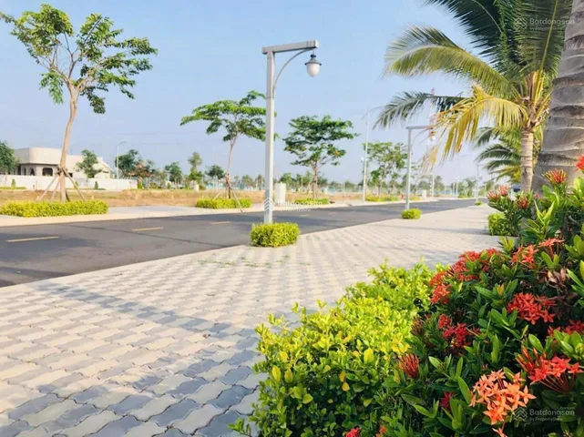 Bán đất đẹp_Gía tốt!!! Chiết khấu cao ngất tới 15%, chỉ tầm 1Tỷ ngay sân bay Long Thành hơn 100m2. Tặng liền Iphone 17 promax