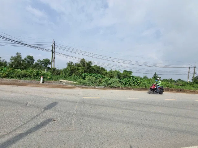 (B562) Đất mặt tiền Tỉnh Lộ 15, xã Tân Thạnh Đông, dt 905m2, giá 9 tỷ 900 thương lượng