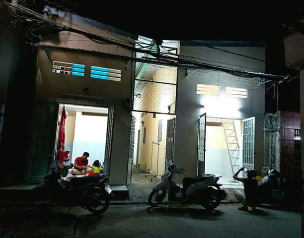 DÃY TRỌ LÔ GÓC 2 MẶT TIỀN HẺM KHÔNG LỘ GIỚI HÔNG - THU NHẬP 30TR/ THÁNG - NGANG KHỦNG 8MX20M-  DTCN 160M2- TÂN THỚI NHẤT Q12- GIÁ 11.xx TỶ