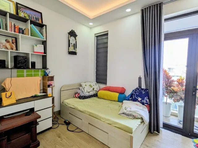 Nhà 3 tầng phường Phú Thuận cạnh UBND Phú Thuận; 5x9m; đúc BTCT; an ninh; hoàn công đủ