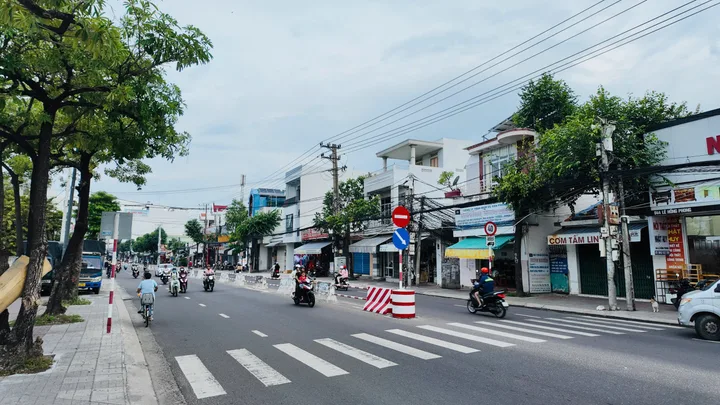 Bán nhà 82.5m² ngang 5.6m giá 9.5 tỷ Phường Nam Nha Trang