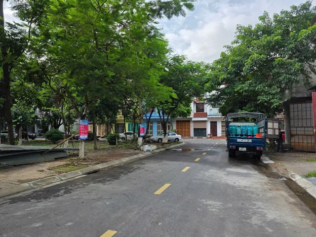 Bán lô nhìn vườn hoa khu hoa đình phường võ cường 78m2 mặt 4.6m giá 8.95  tỷ