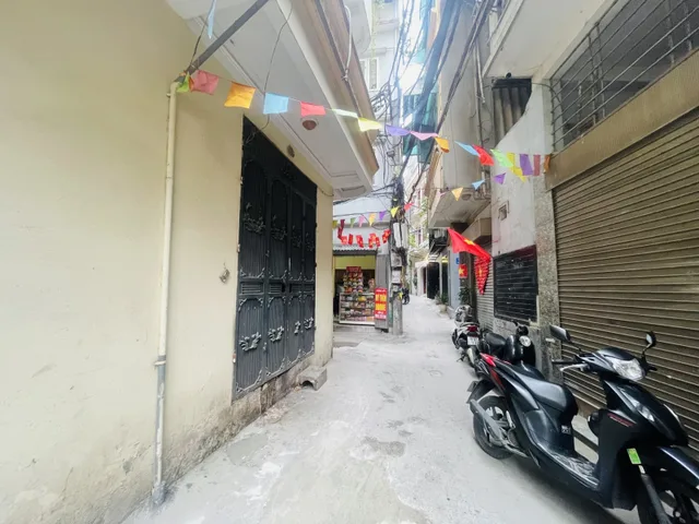 Bán nhà Thụy Khuê 88m² ngang 4.6m giá 24 tỷ Phường Tây Hồ (LH: Zalo 0862299066)