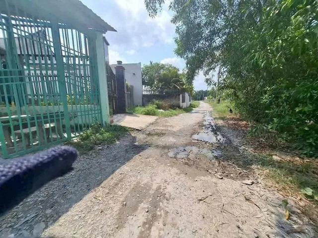 Bán nhà 192.6m² ngang 5m giá 2.9 tỷ Xã Đức Hòa