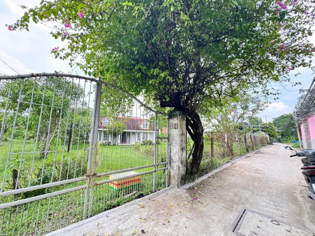 Bán đất 1050.7m² ngang 32m giá 15 tỷ Xã Đức Hòa