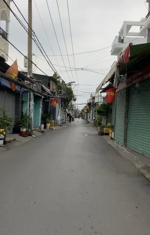 Đất thổ cư ngay Thị Trấn Nhà Bè; 4x16m (xây 4 tầng) không quy hoạch; hỗ trợ vay