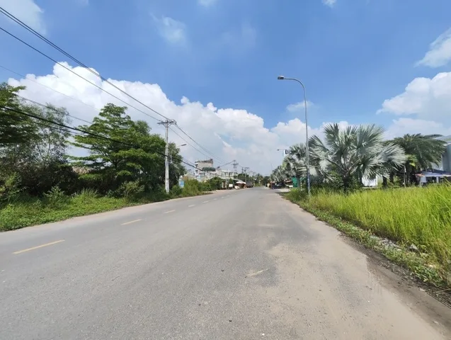 BÁN LÔ ĐẤT LỚN TẠI PHƯỜNG LONG TRƯỜNG, QUẬN 9 - 8580m2 - GIÁ 160 TỶ TL