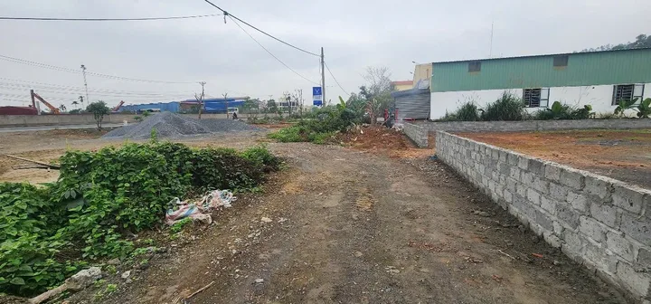 26/102025.Bán đất 522m² ngang 19m. mặt Quốc Lộ 10. giá 12.85 tỷ Phường Lưu Kiếm( Đông Sơn). liên hệ 0362558882
