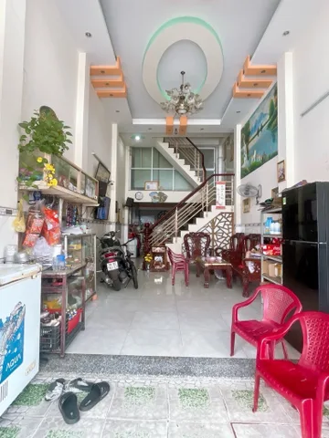 Nhà sát MT Thoại Ngọc Hầu, Hẻm Nhựa 6m, 60,6m², 3 Tầng BTCT, 4x15m giá 7.9 tỷ, Tân Phú