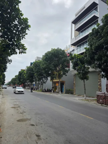 Bán đất mặt đường nguyễn quyền bò sơn 3 dãy LK4. Diện tích 72m mặt tiền 4m hướng đông nam. Phường võ cường tỉnh bắc ninh