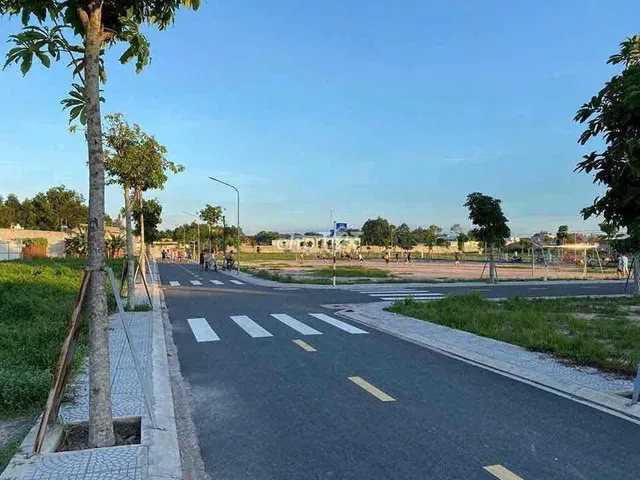 Đất full thổ_Sổ sẵn. Chỉ từ 1 tỷ , có hơn 100m2 ngay sân bay Long Thành. Chiết khấu , ưu đãi tới 15%.