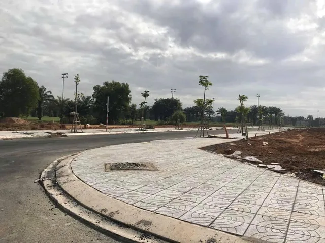 Đất ngay vòng xoay BH-VT. 5x20m, full thổ cư, sổ sẵn. Giá 1tỷ5 thương lượng thêm.
