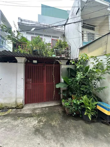 Nhà ngay Tân Sơn Nhì, nhỉnh 5 tỷ , diện tích khủng 60m2 , hẻm xe hơi