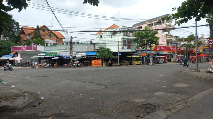 Bán đất sổ riêng Kp11 Tân Phong